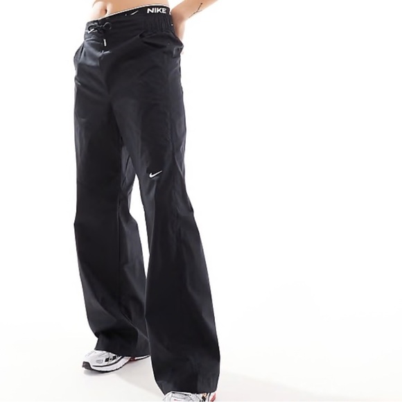 Nike Pants - ❤️2/$50❤️[S/4/6]Nike Sphere Dry Flare Pants Ankle Zip Straight Leg Zip Pockets